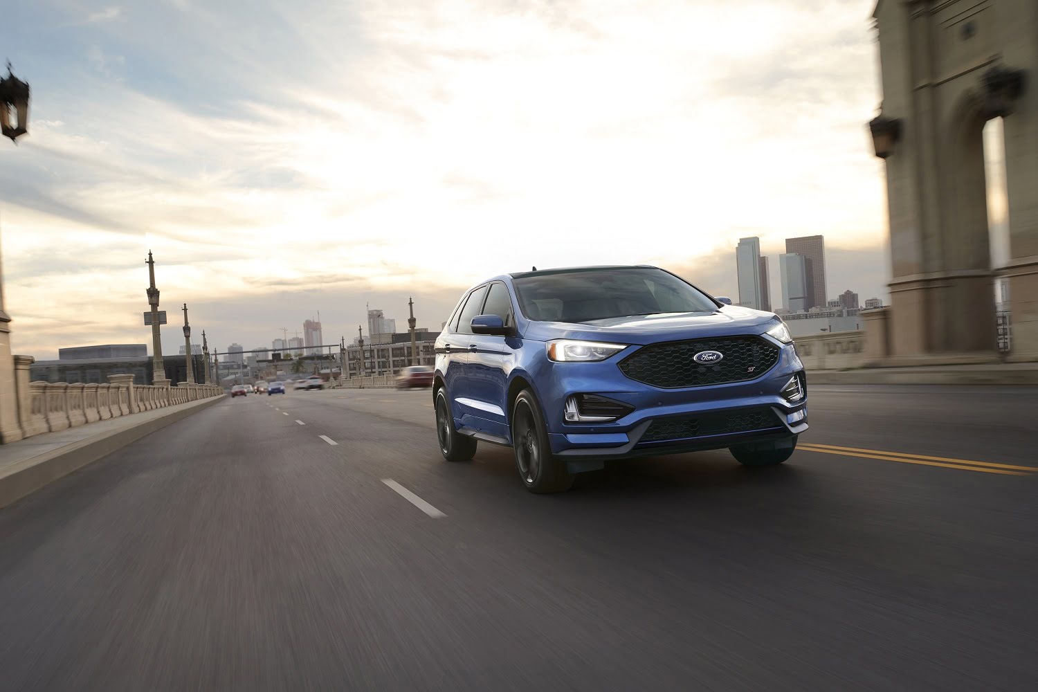 2021-Ford-Edge-ST-Exterior-Driving-Near-bridge